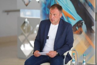 Илья Середюк: доходы губернатора Калининградской области сократились вдвое