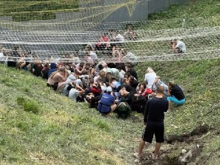 Как детей в Кузбассе обучают прятаться от беспилотников